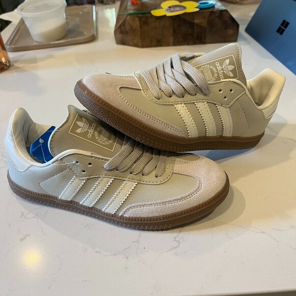 adidas Shoes - Adidas Samba Aluminum Gum